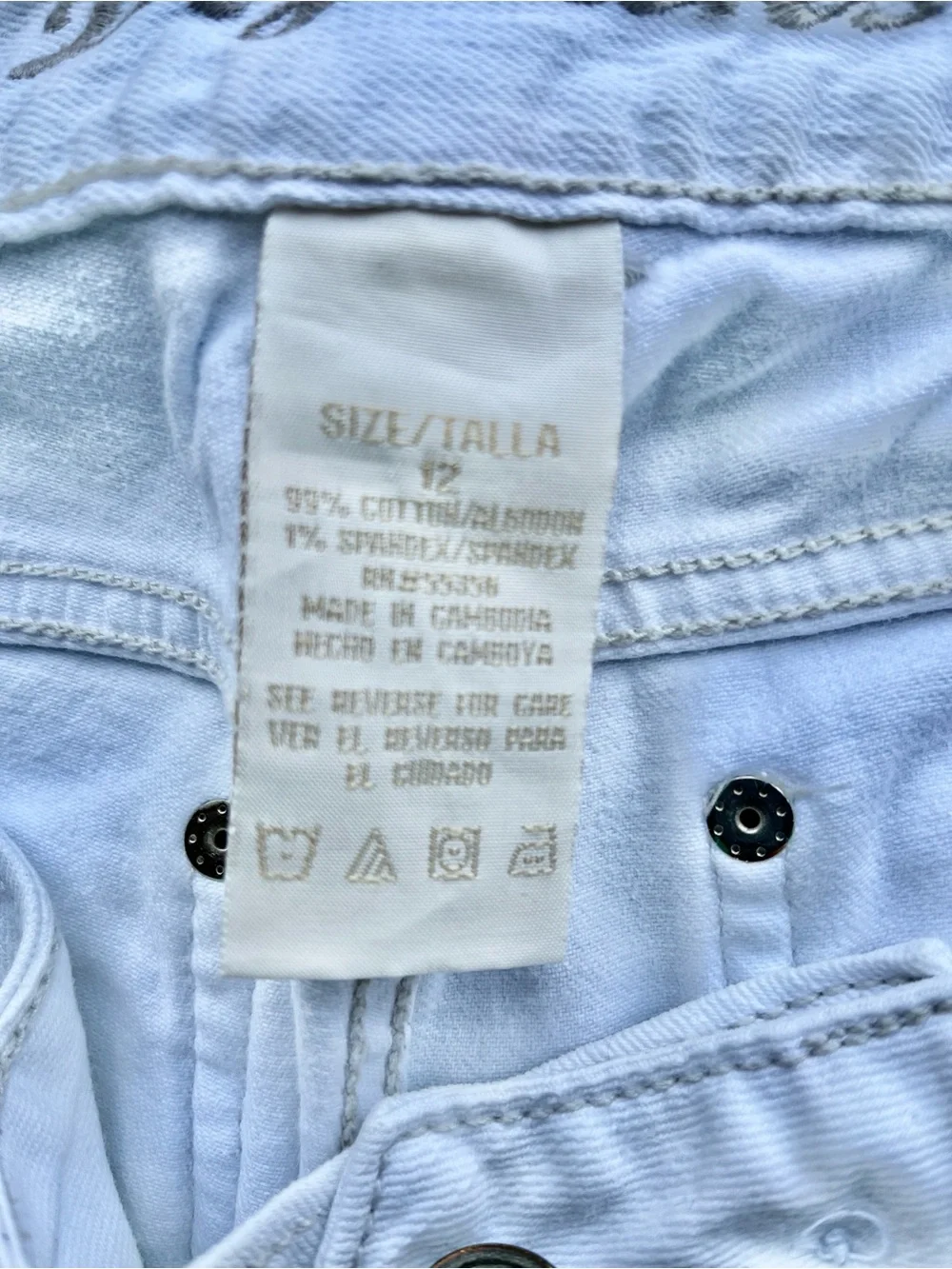 White Women Casual Shorts - Classic Summer Style D Jeans